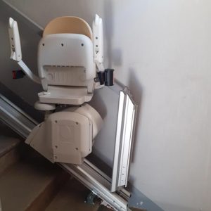 Monte escaliers droit